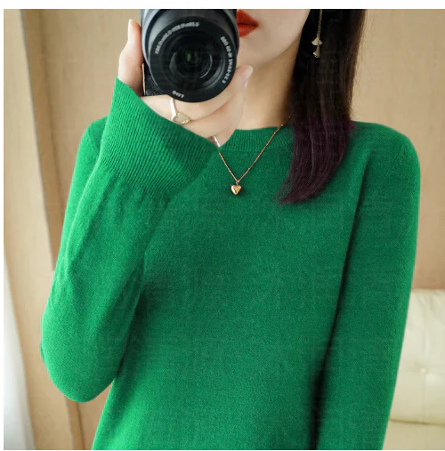 Women's Soft Knit Pullover Sweater